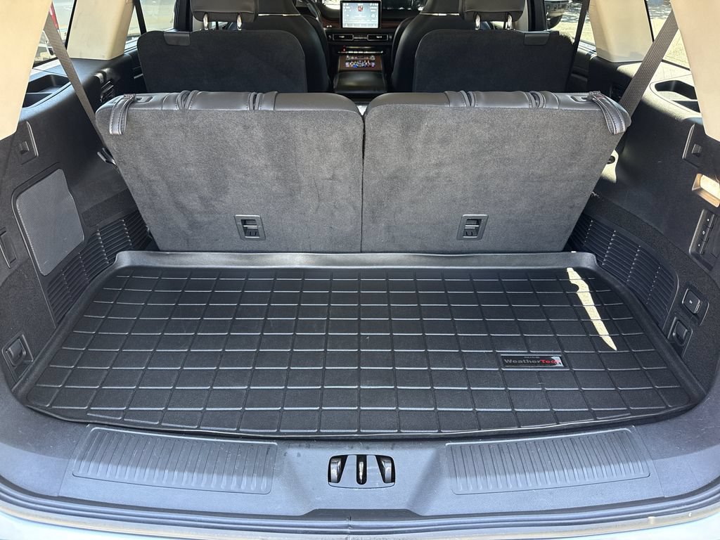 Used 2022 Lincoln Aviator Reserve w/ Equipment Group 201A AWD/4WD image 18