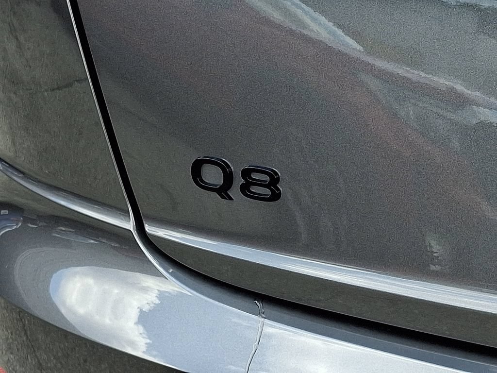 Certified 2025 Audi Q8 Premium Plus w/ Premium Plus Package AWD/4WD image 32