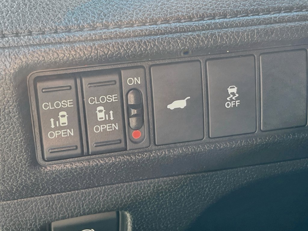 Used 2025 Honda Odyssey EX-L image 10