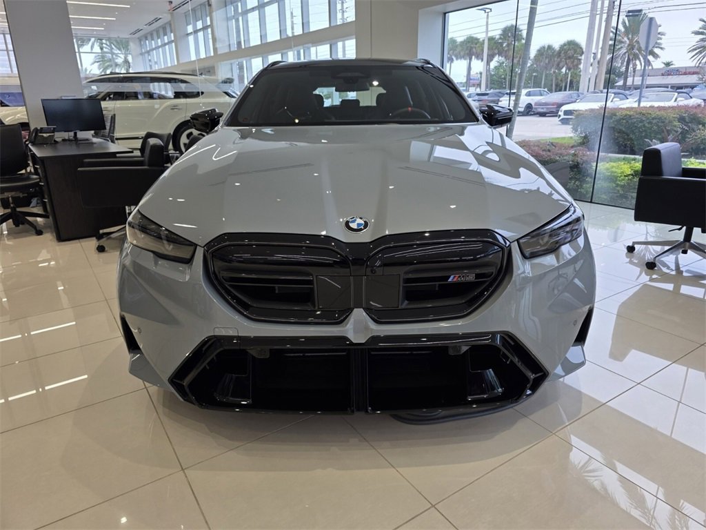 New 2026 BMW M5 Touring w/ M Driver's Package image 3