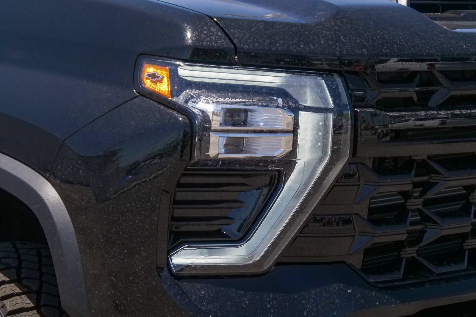 New 2026 Chevrolet Silverado 2500 ZR2 w/ LPO, Dark Essentials Package AWD/4WD image 4