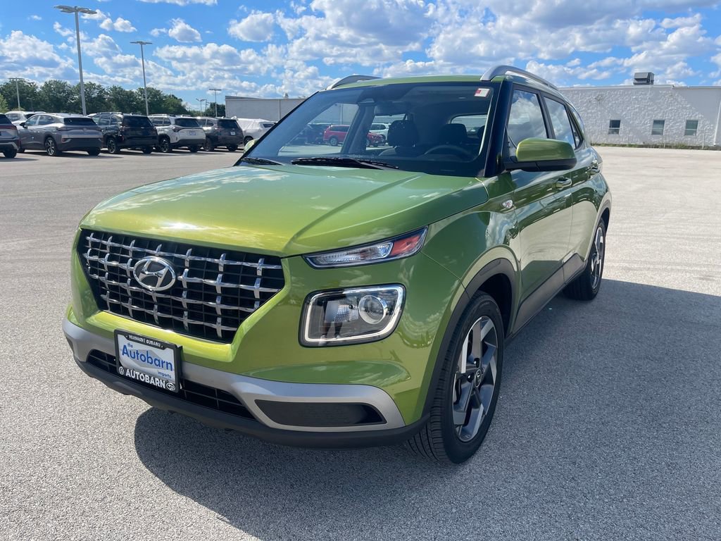 Used 2023 Hyundai Venue SEL w/ Cargo Package FWD image 1
