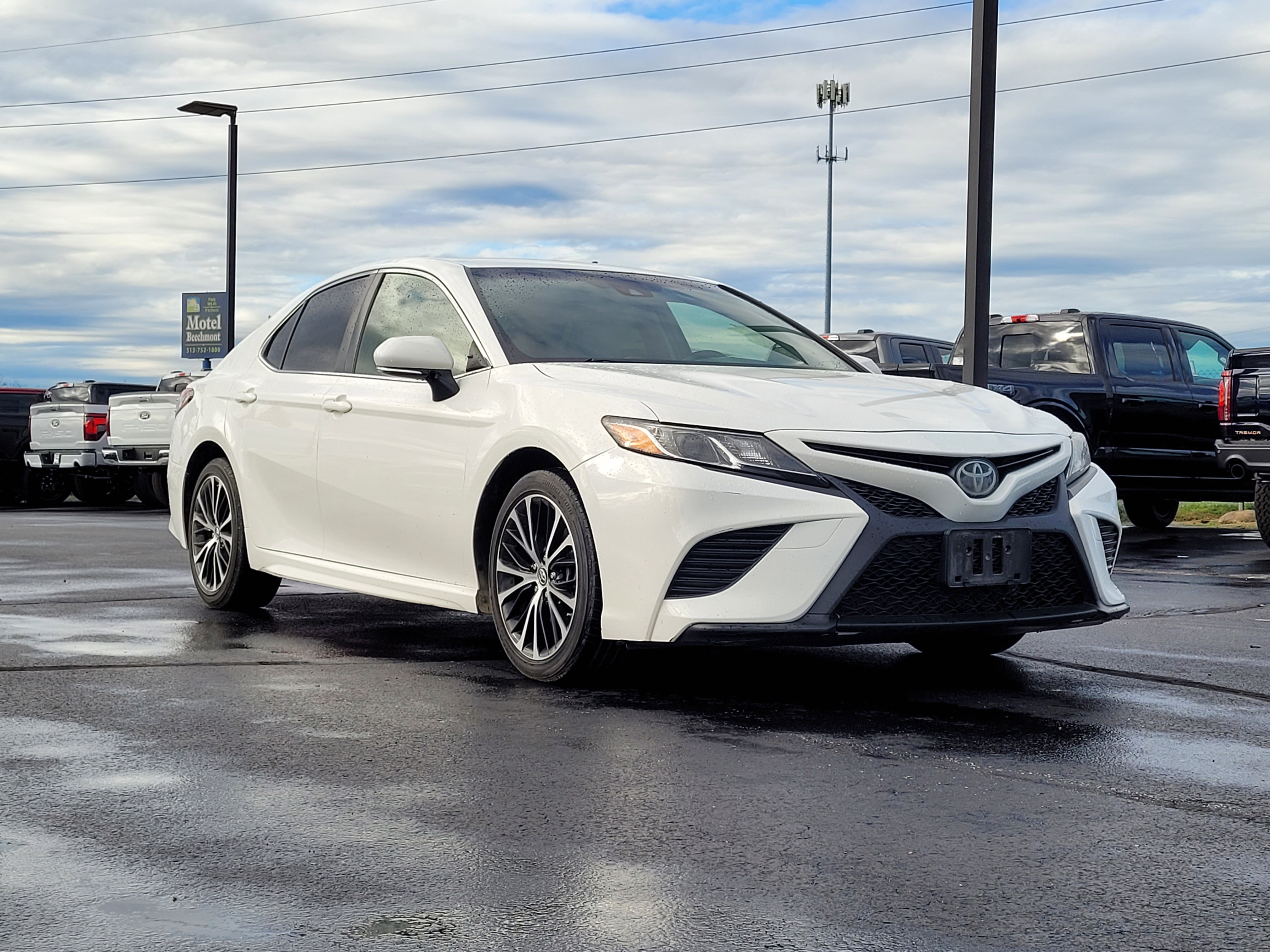 Used 2018 Toyota Camry SE