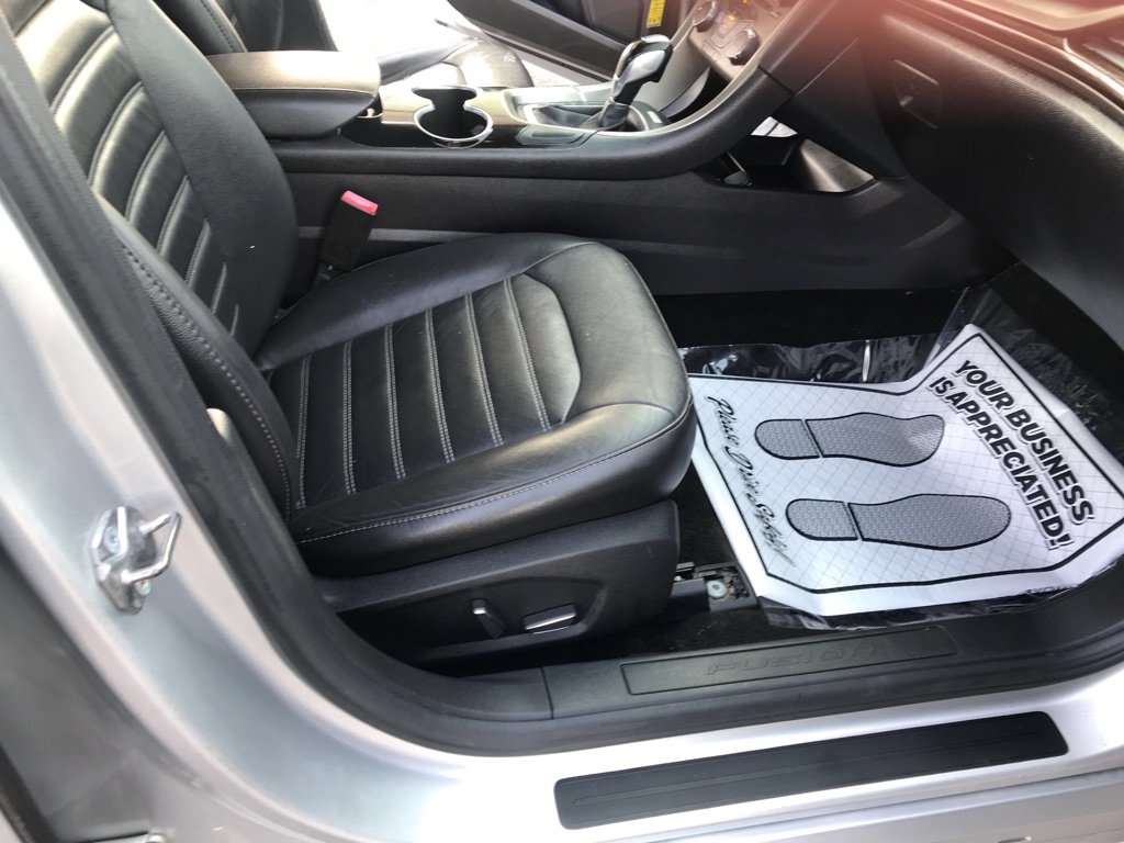 Used 2016 Ford Fusion SE w/ Equipment Group 202A FWD image 23