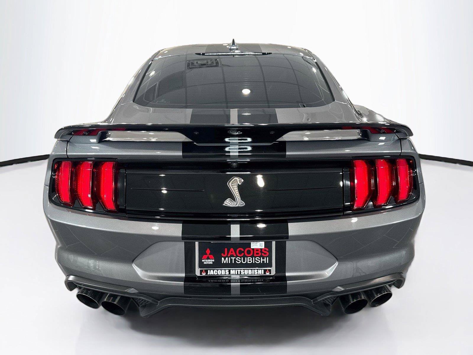 Used 2021 Ford Mustang Shelby GT500 w/ Technology Package RWD image 4
