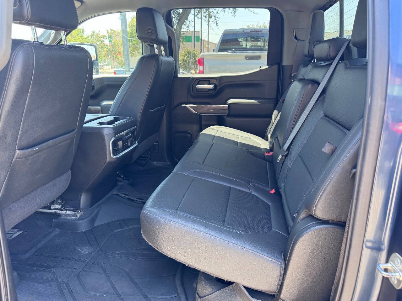 Used 2021 Chevrolet Silverado 1500 LTZ w/ Technology Package AWD/4WD image 13