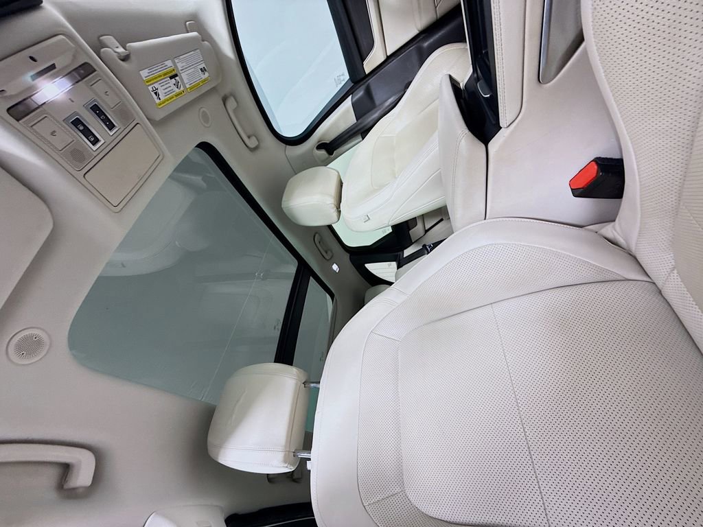 Certified 2021 Jaguar F-PACE S image 33