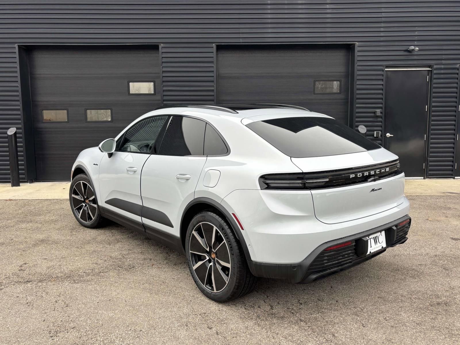 New 2026 Porsche Macan Electric RWD image 8
