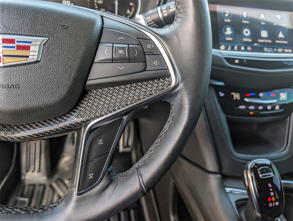 Used 2022 Cadillac XT5 Sportv w/ LPO, ONYX Package image 24