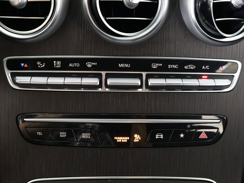 Used 2022 Mercedes-Benz GLC 300 4MATIC w/ AMG Line image 49