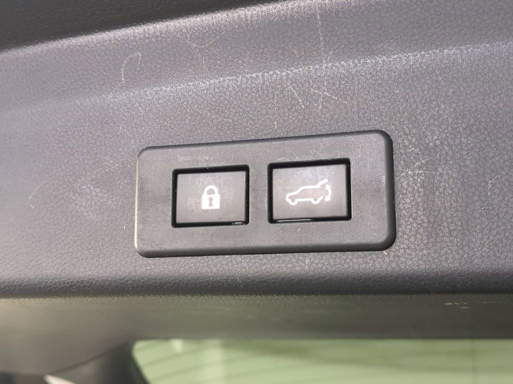 Used 2020 Subaru Ascent Touring w/ Popular Package #2 image 15