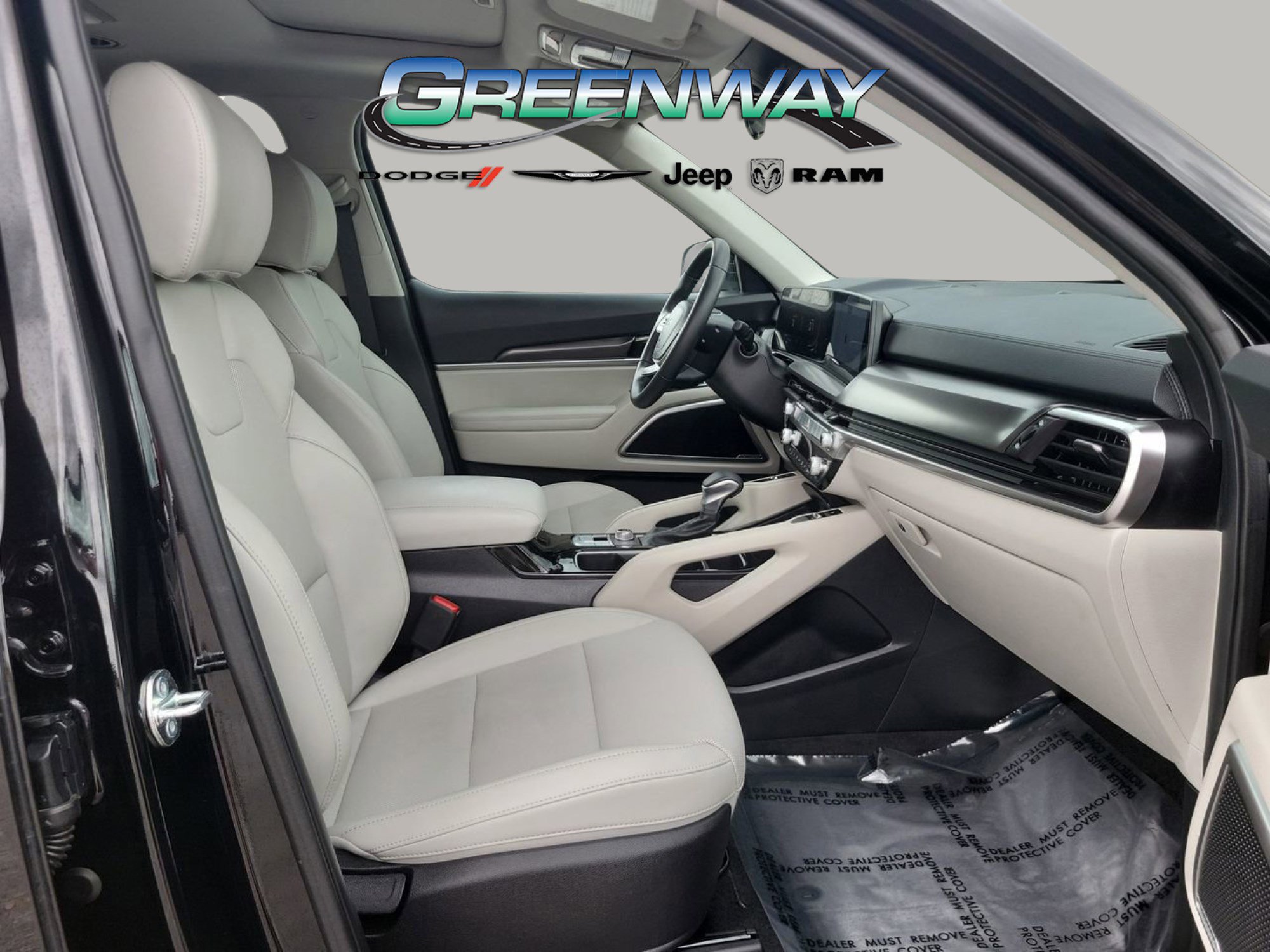 Used 2025 Kia Telluride S image 11