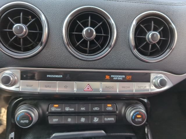 Used 2023 Kia Stinger GT-Line w/ Sun & Sound Package image 17