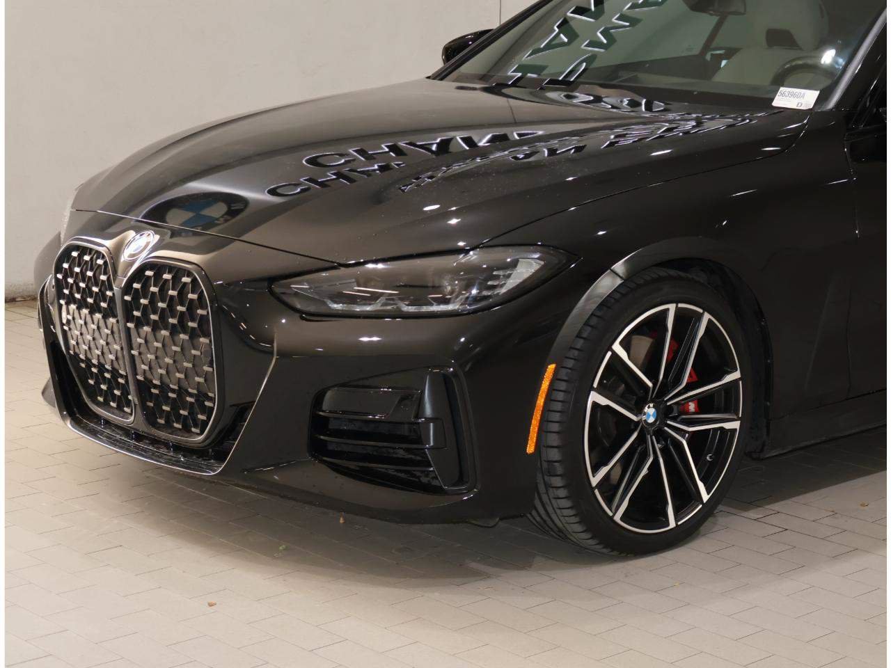 Used 2024 BMW M440i Convertible w/ Premium Package RWD image 3