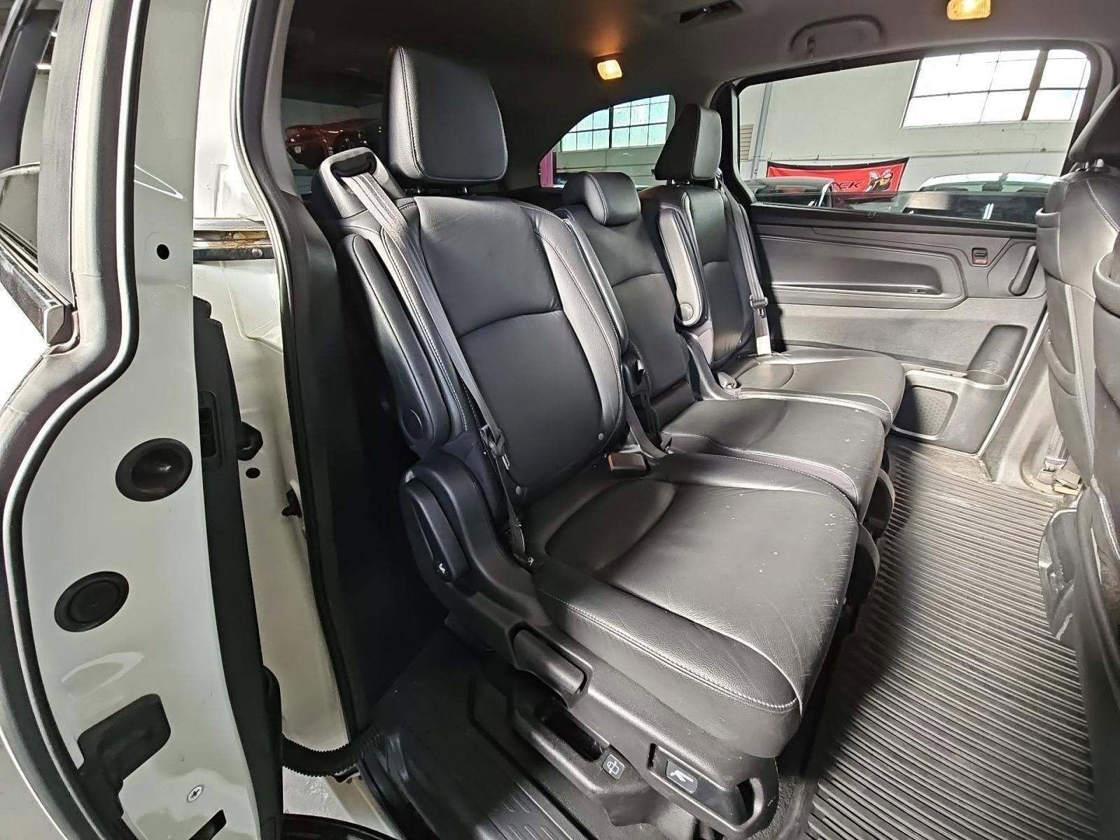 Certified 2022 Honda Odyssey Touring image 13