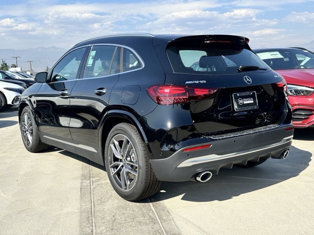 Used 2025 Mercedes-Benz GLA 35 AMG 4MATIC image 8