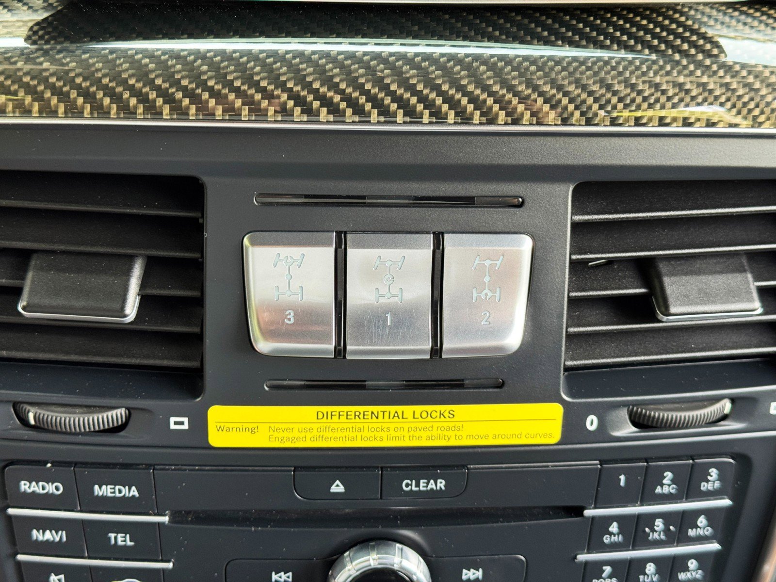 Used 2018 Mercedes-Benz G 550 Squared image 30