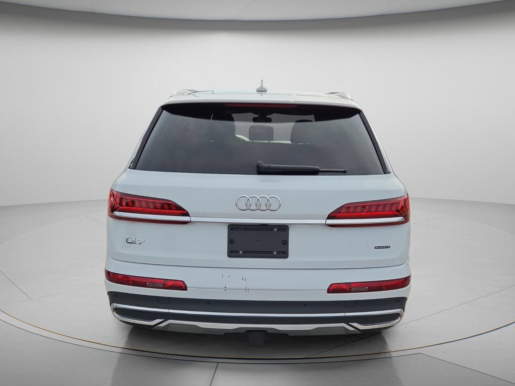 Used 2023 Audi Q7 2.0T Premium Plus w/ Towing Package AWD/4WD image 5