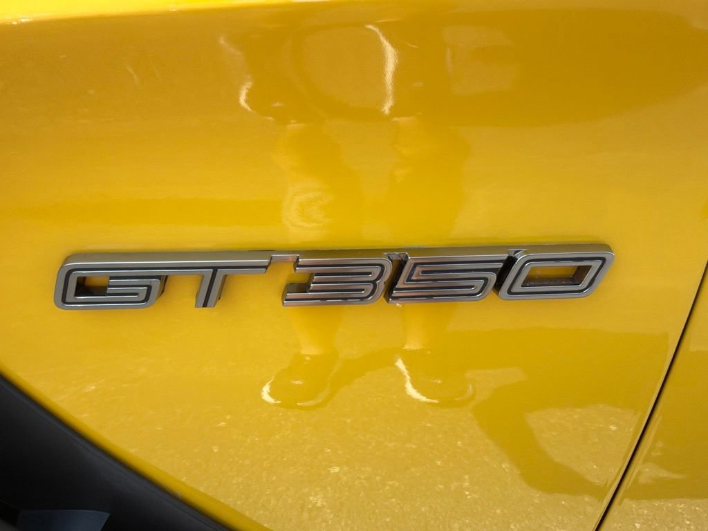 Used 2017 Ford Mustang Shelby GT350 w/ Convenience Package RWD image 20