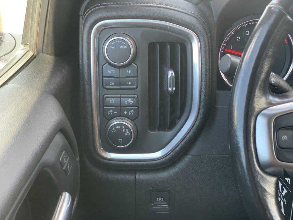 Used 2020 Chevrolet Silverado 1500 LT Trail Boss image 16