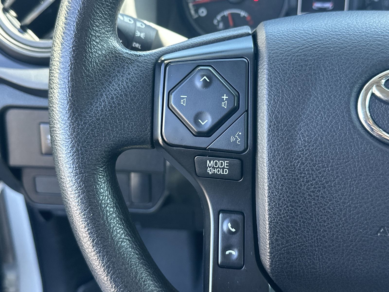 Used 2022 Toyota Tacoma SR RWD image 20