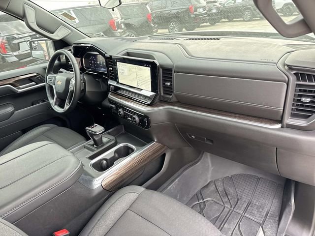 New 2026 Chevrolet Silverado 1500 LT w/ LPO, Dark Essentials Package RWD image 30