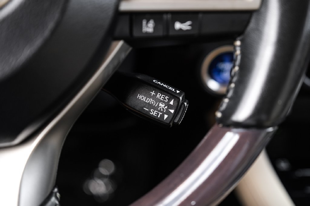 Used 2021 Lexus RX 450h AWD w/ Luxury Package image 30