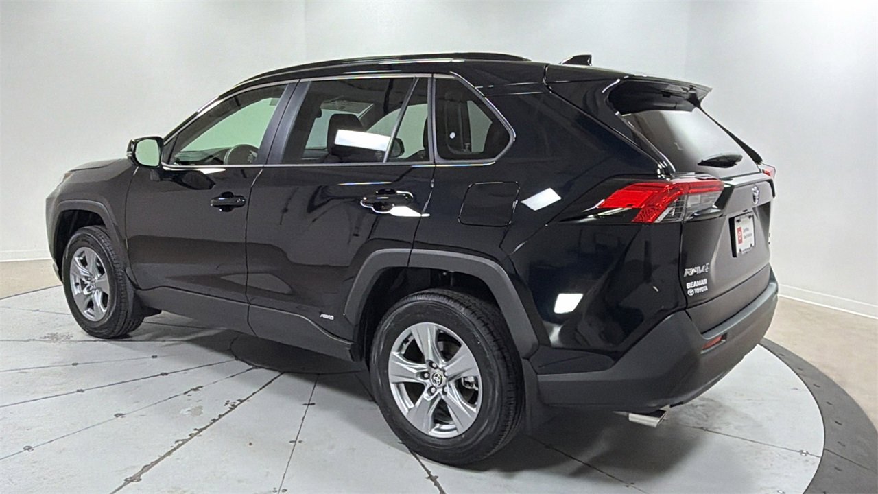 Certified 2025 Toyota RAV4 LE image 7