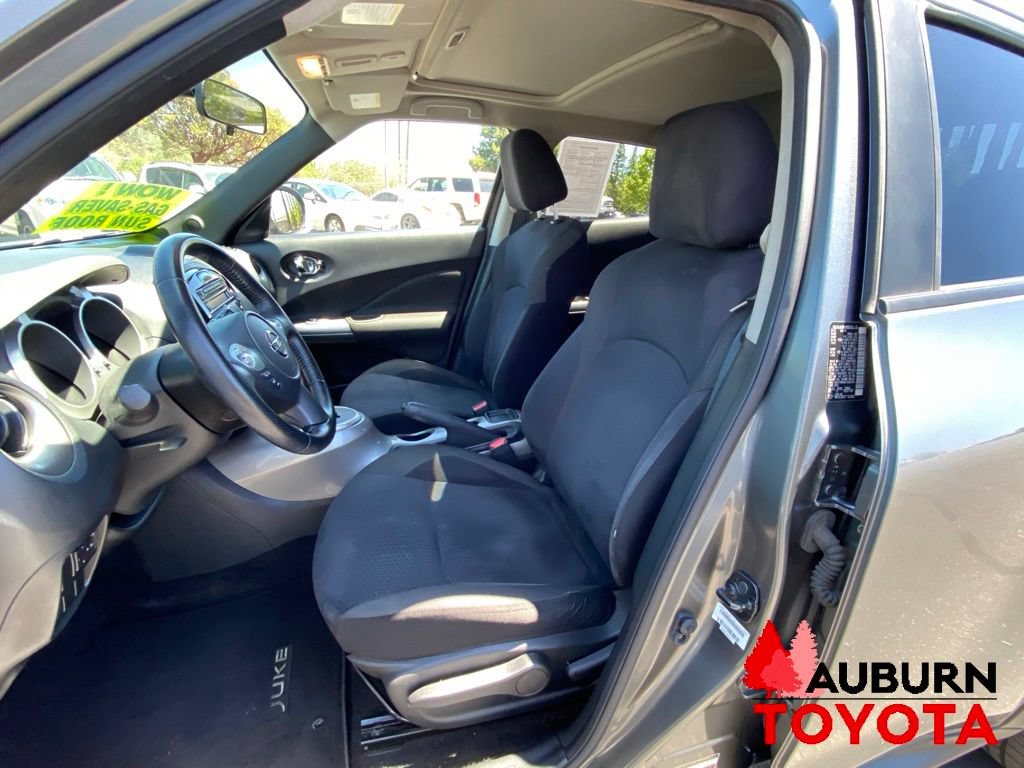 Used 2011 Nissan Juke SV FWD image 29