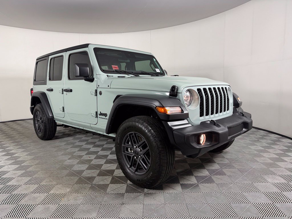 Used 2024 Jeep Wrangler Unlimited Sport AWD/4WD image 4