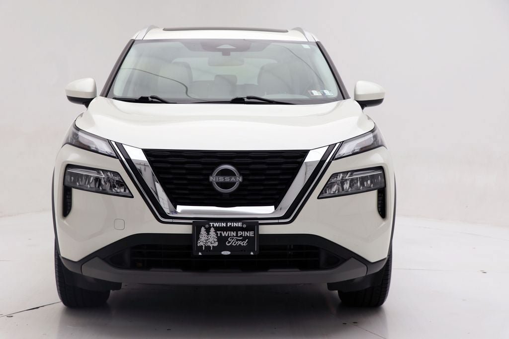 Used 2023 Nissan Rogue SV w/ SV Premium B Package AWD/4WD image 4