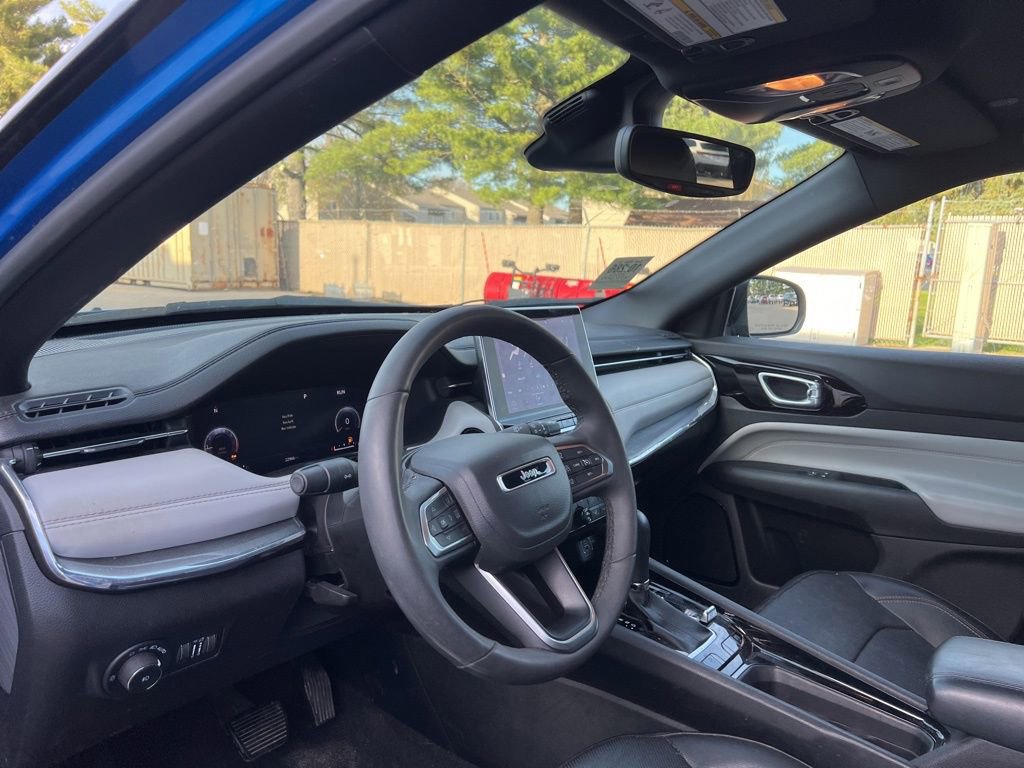 Used 2023 Jeep Compass Limited w/ Elite Group image 16