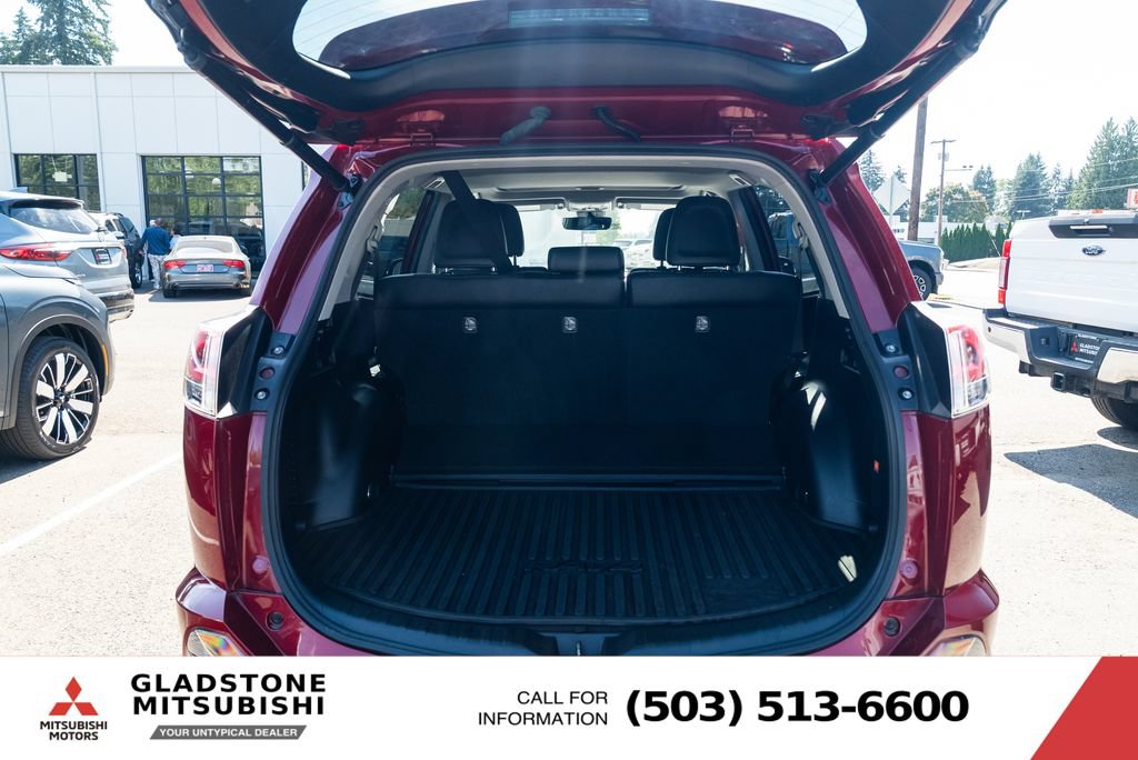 Used 2018 Toyota RAV4 Limited w/ Advanced Technology Package AWD/4WD image 8