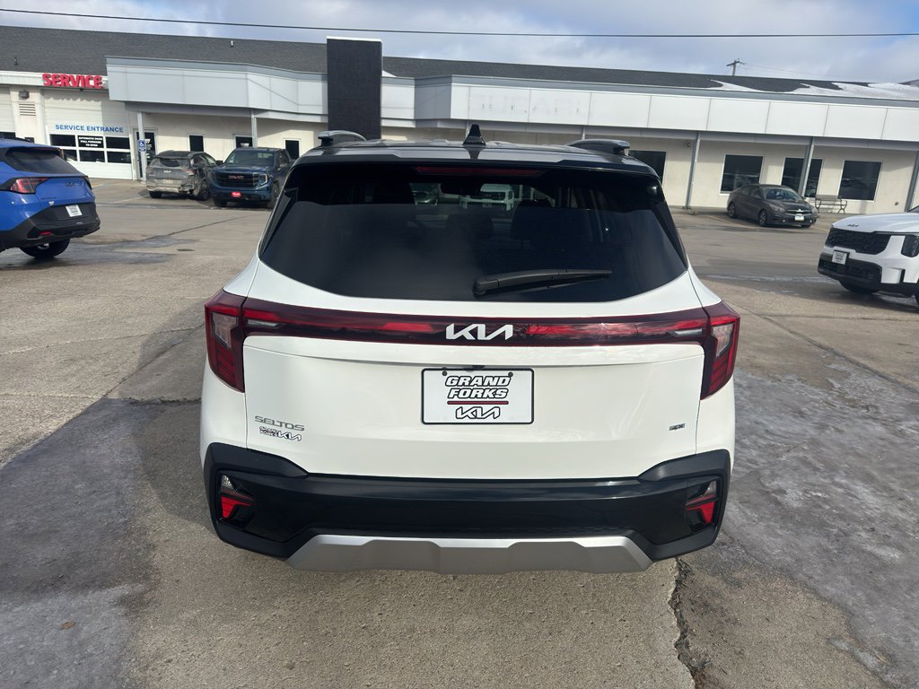 Used 2024 Kia Seltos SX AWD/4WD image 6