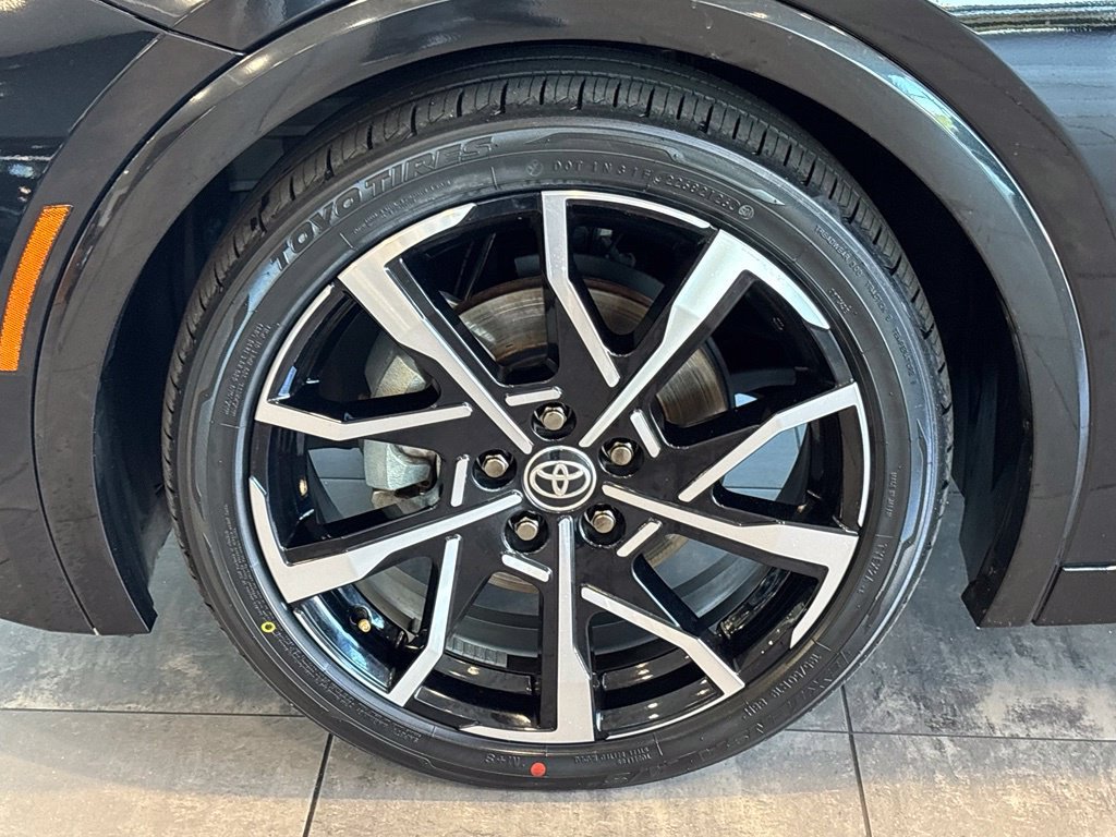 Used 2024 Toyota Prius Prime FWD image 37