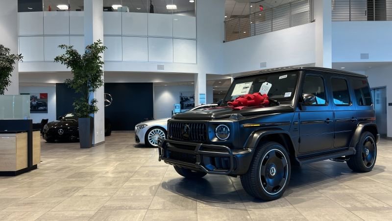 Certified 2025 Mercedes-Benz GLB 250 image 37