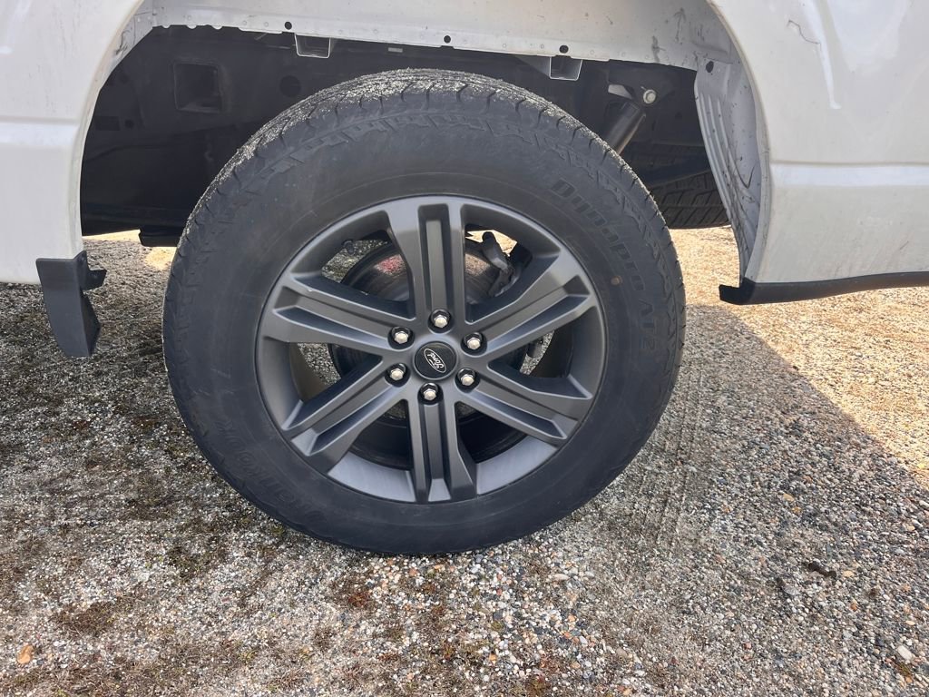 Used 2023 Ford F150 Lariat image 7