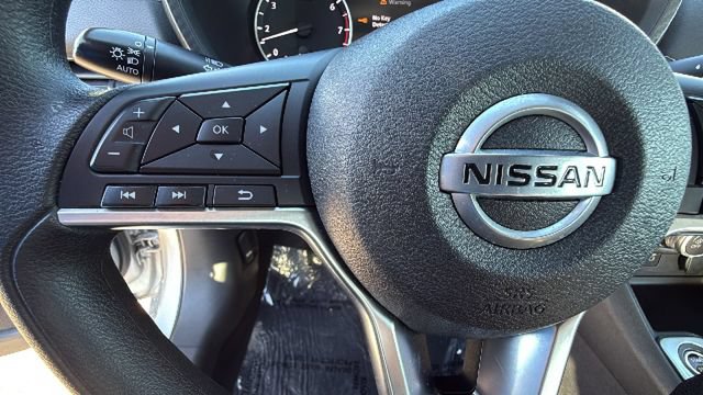 Certified 2023 Nissan Sentra SV FWD image 19