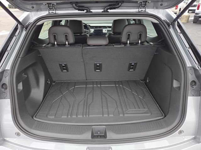 New 2027 Chevrolet Bolt RS w/ LPO, All-Weather Package FWD image 22