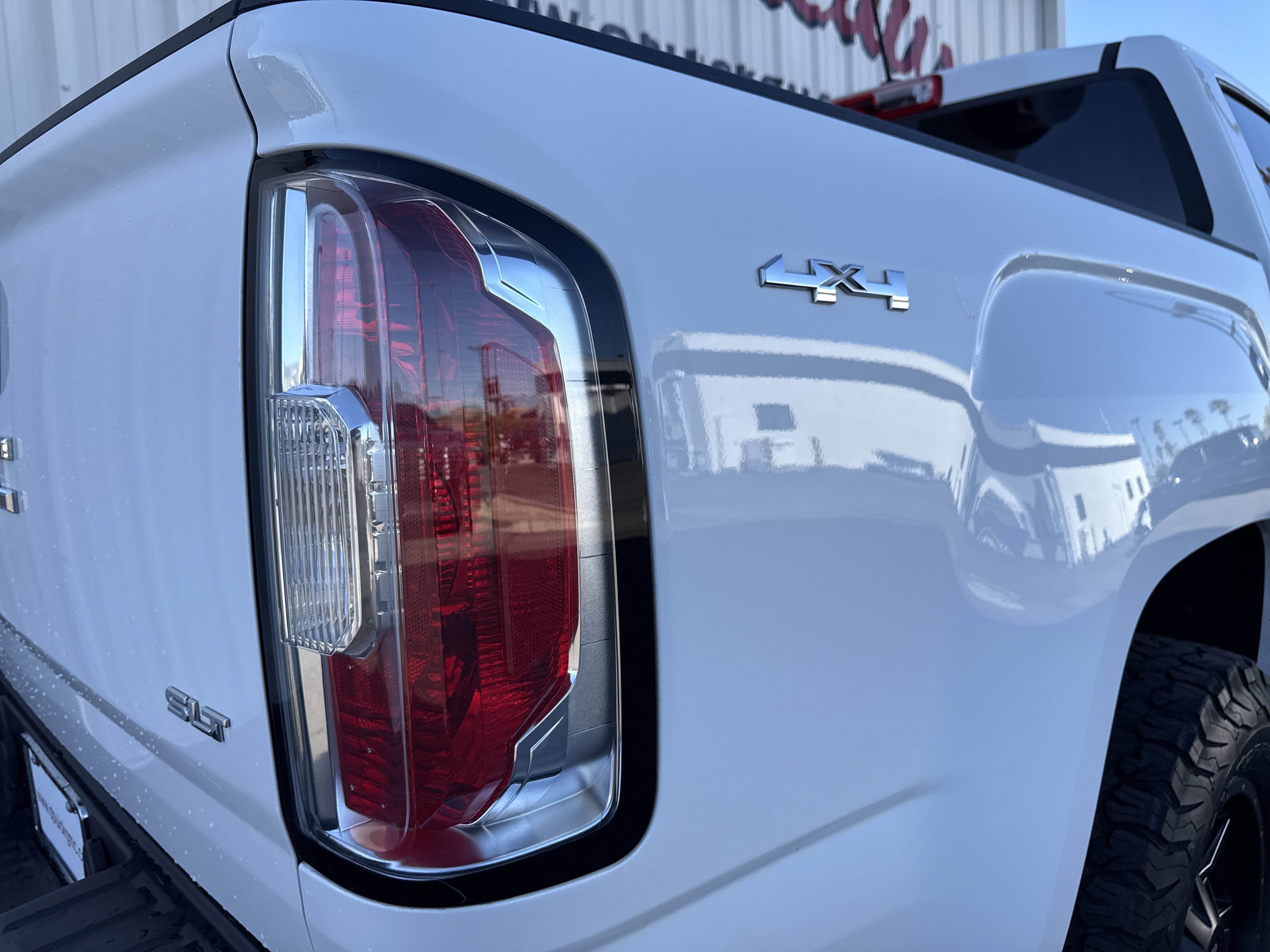 Used 2017 GMC Canyon SLT w/ Driver Alert Package image 50