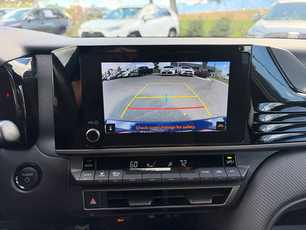 Used 2025 Toyota Camry SE FWD image 30