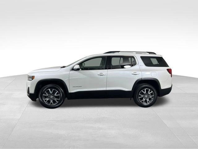 Certified 2023 GMC Acadia SLT w/ Preferred Package image 3