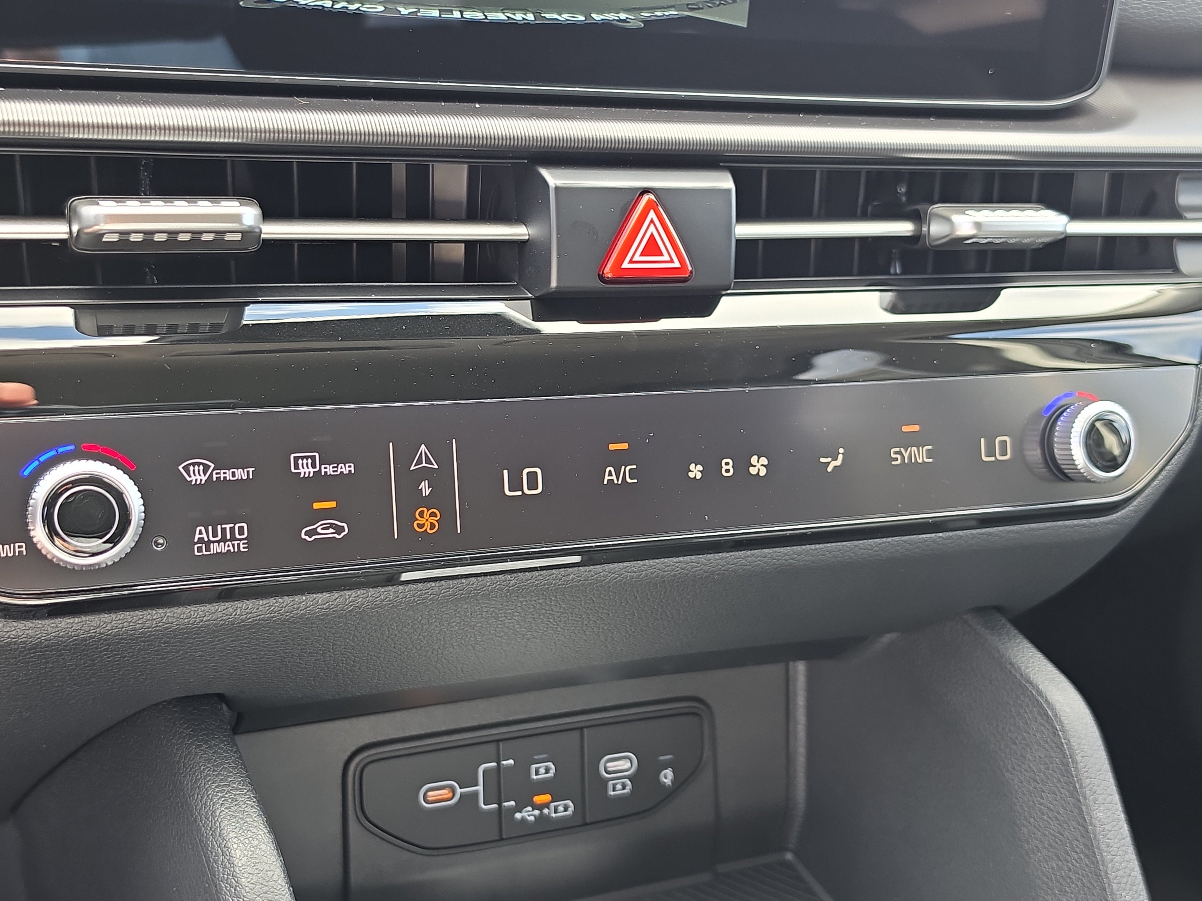 New 2027 Kia Sportage EX FWD image 25