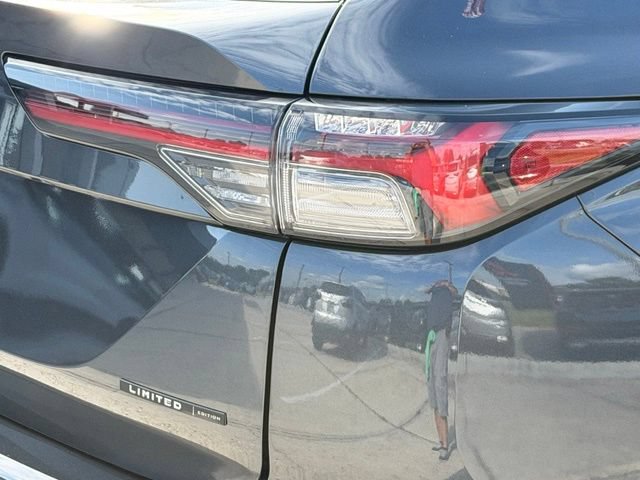 New 2026 Mitsubishi Outlander LE FWD image 10