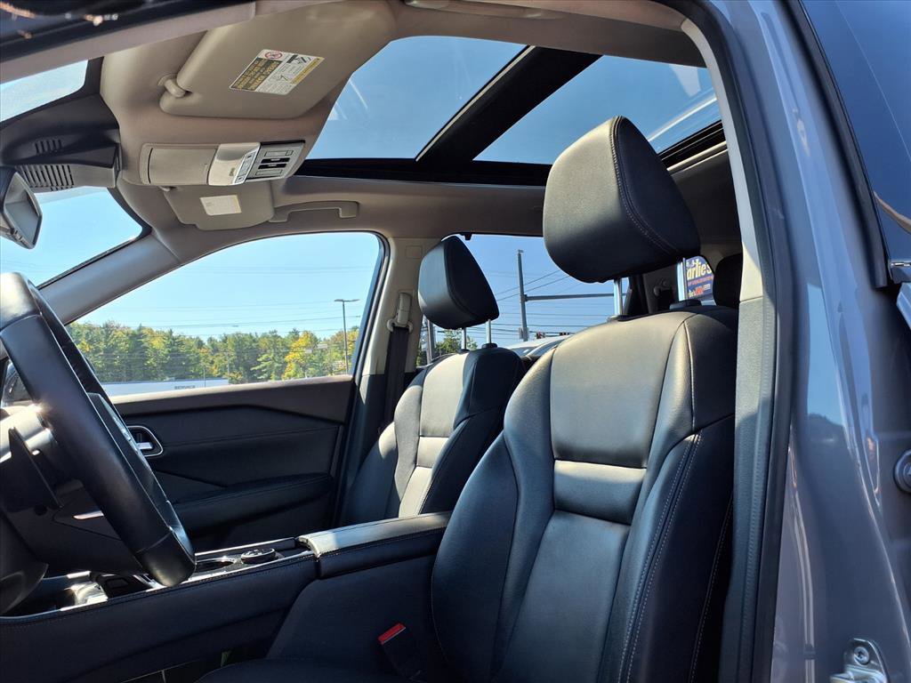 Used 2021 Nissan Rogue SL image 7