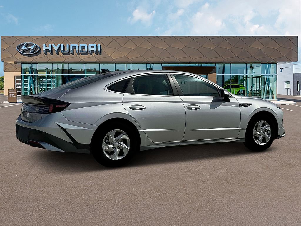 New 2025 Hyundai Sonata SE image 8