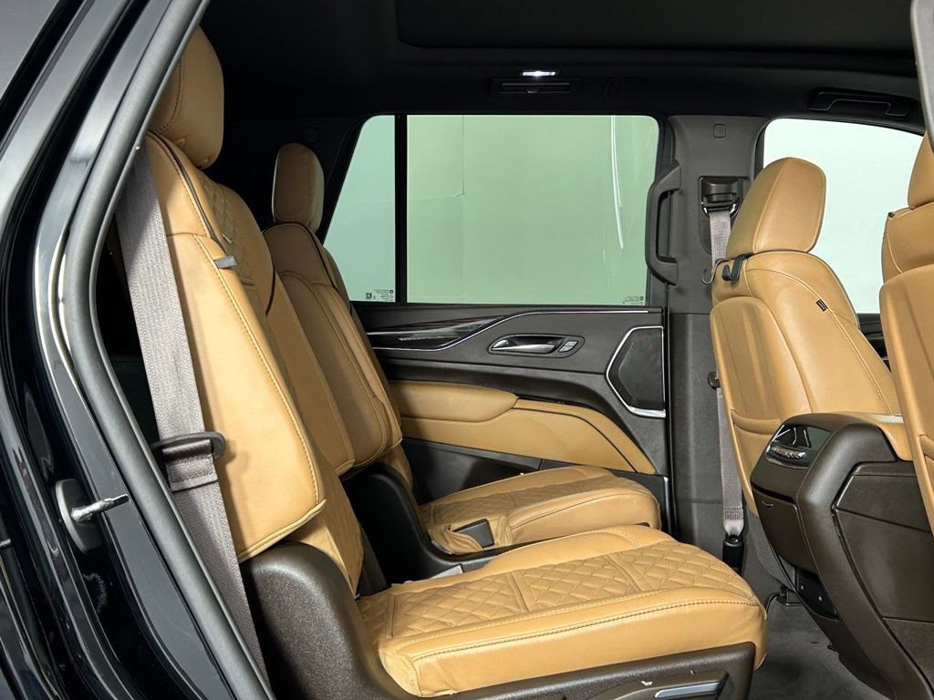 Used 2021 Cadillac Escalade Sport w/ Driver Assist Tech Package AWD/4WD image 13