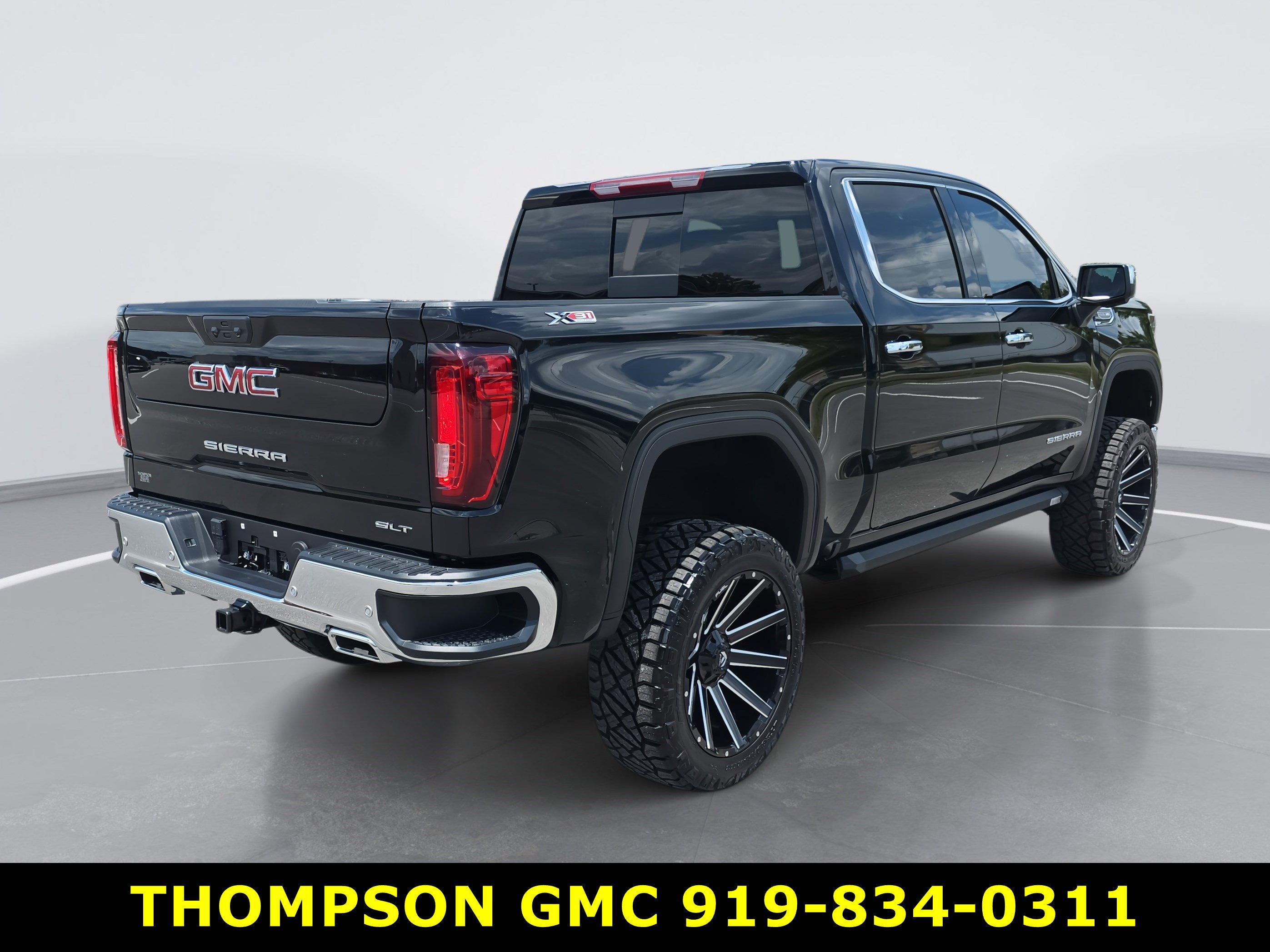 New 2024 GMC Sierra 1500 SLT w/ SLT Premium Package image 7