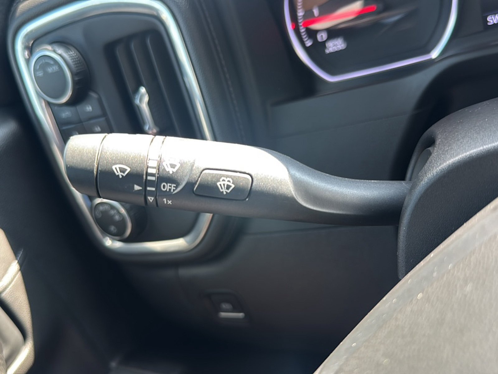 Used 2021 Chevrolet Silverado 1500 RST w/ Bed Protection Package AWD/4WD image 29