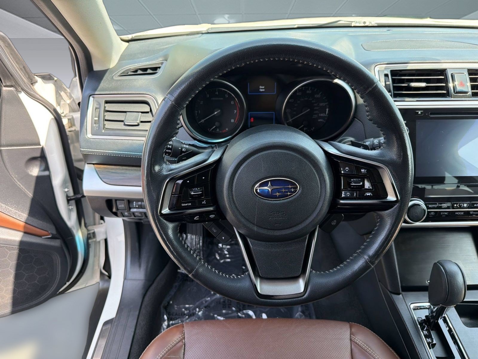 Used 2019 Subaru Outback 2.5i Touring w/ Popular Package #3A AWD/4WD image 26